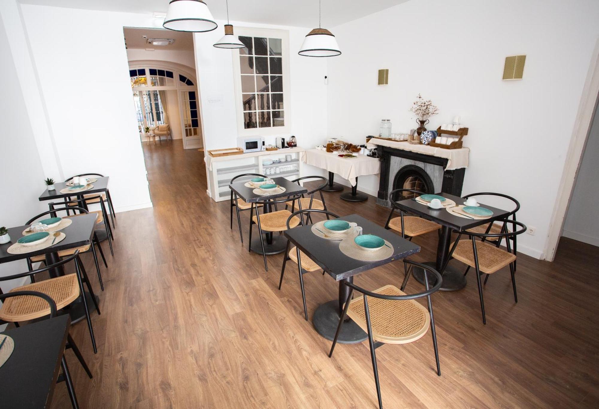 Divino Hotel Boutique Sitges Exterior photo